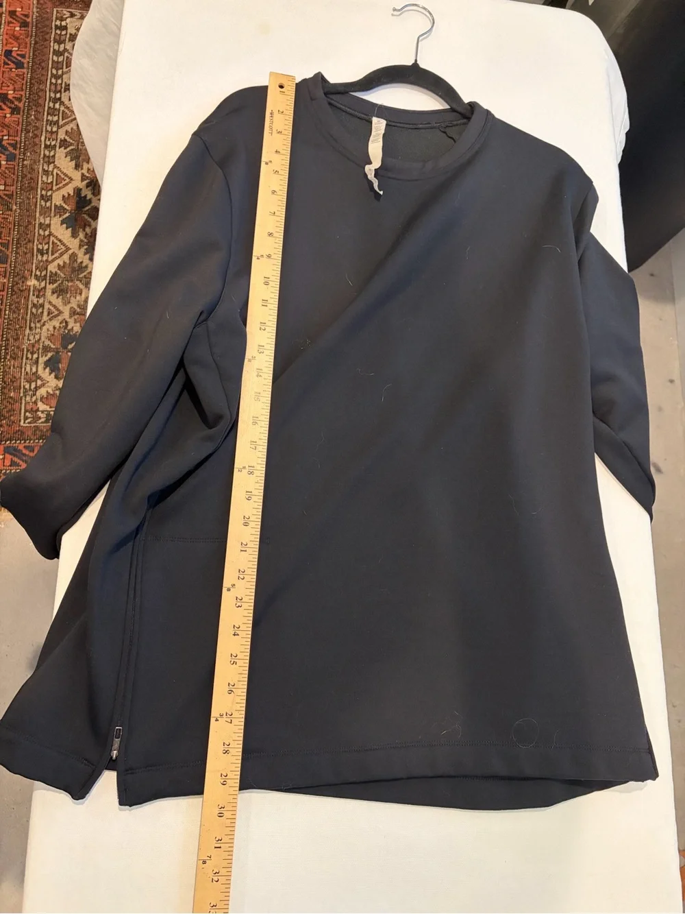 lululemon athletica Men's Black Crewneck Pullover